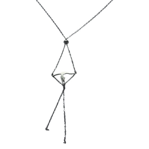 Zawieszka z łańcuszkiem Aerial Silks 012